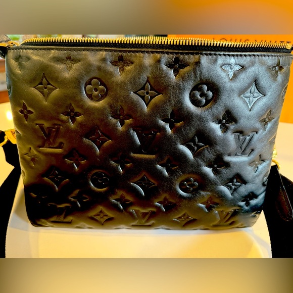 Louis Vuitton limited edition lambskin Coussin PM Black w/ twilly scarf chain - Picture 10 of 16